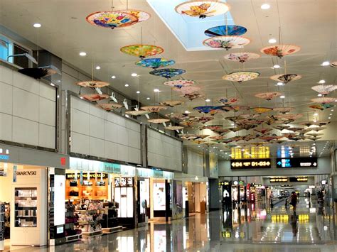 stores in Taiwan airport